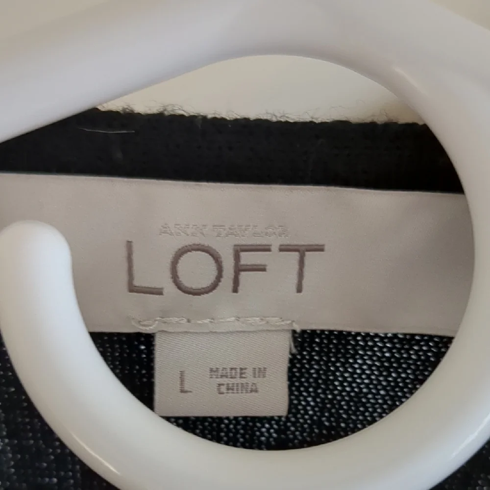 Large Ann Taylor Loft Women's Solid Black Open Front Cardigan Goth Office - Picture 5 of 11